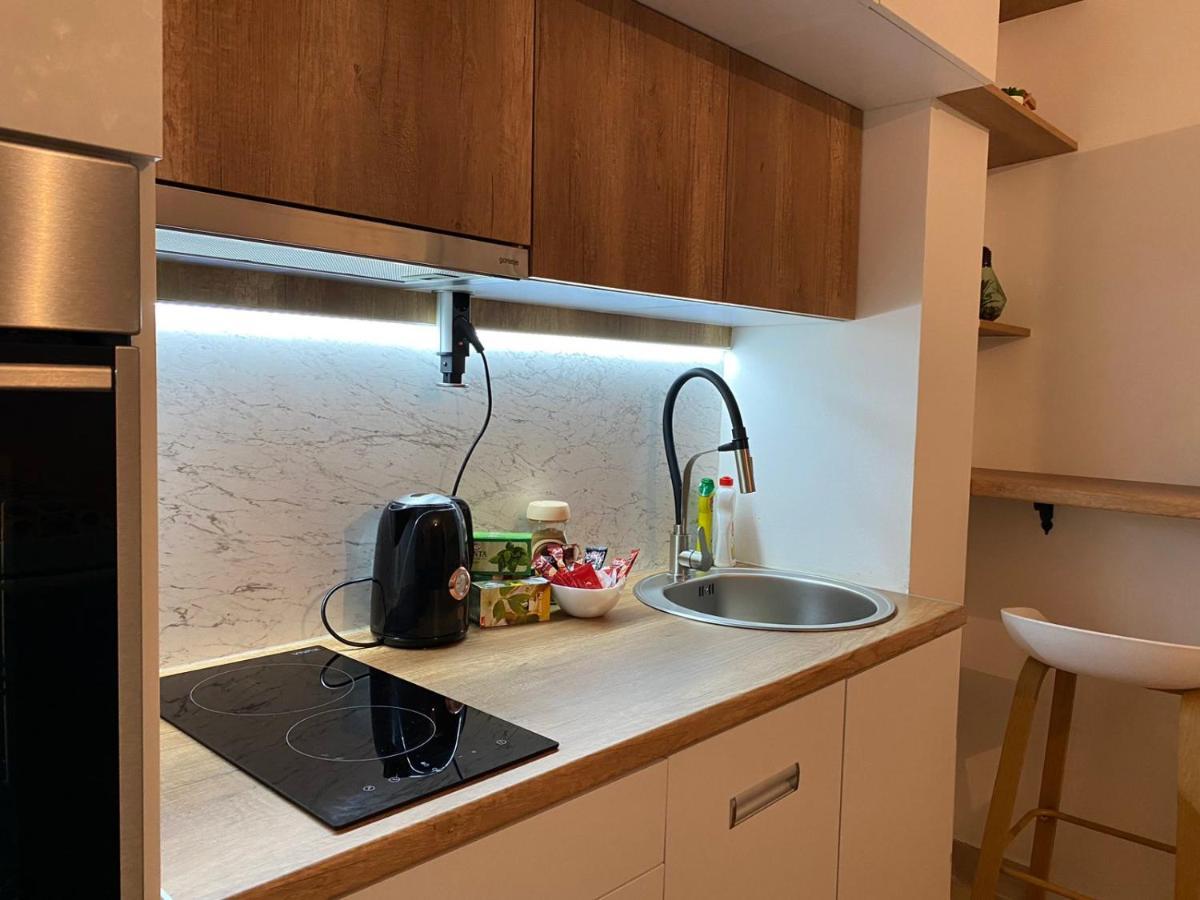 מוסטר Moon Apartment מראה חיצוני תמונה